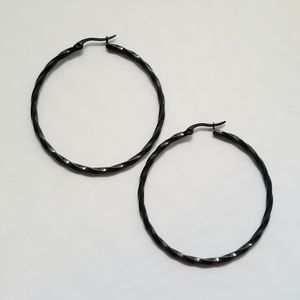 2" Black Hoops